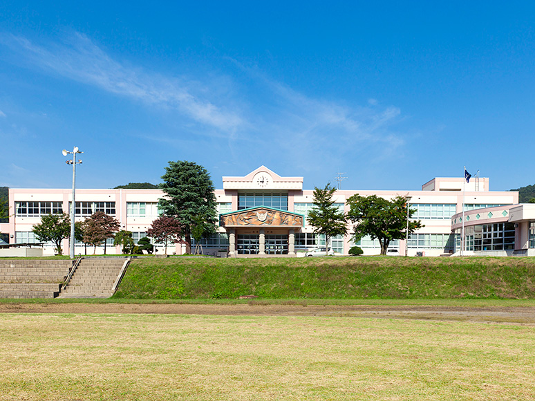 西目屋村小学校